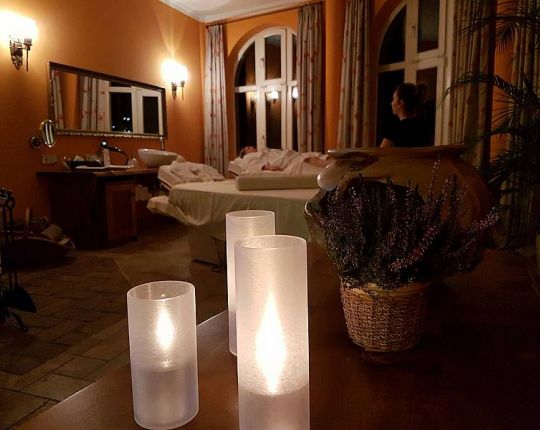 Kosmetiker - SPA-Reise im Hotel "Bei Schumann" Kerzenschein